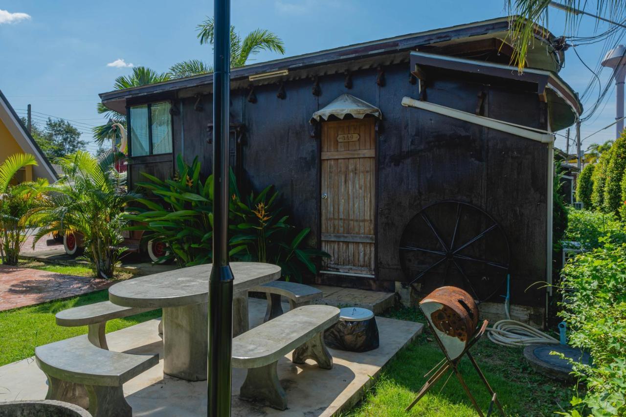 Apinya Resort Bangsarey Ban Tao Than Exterior photo